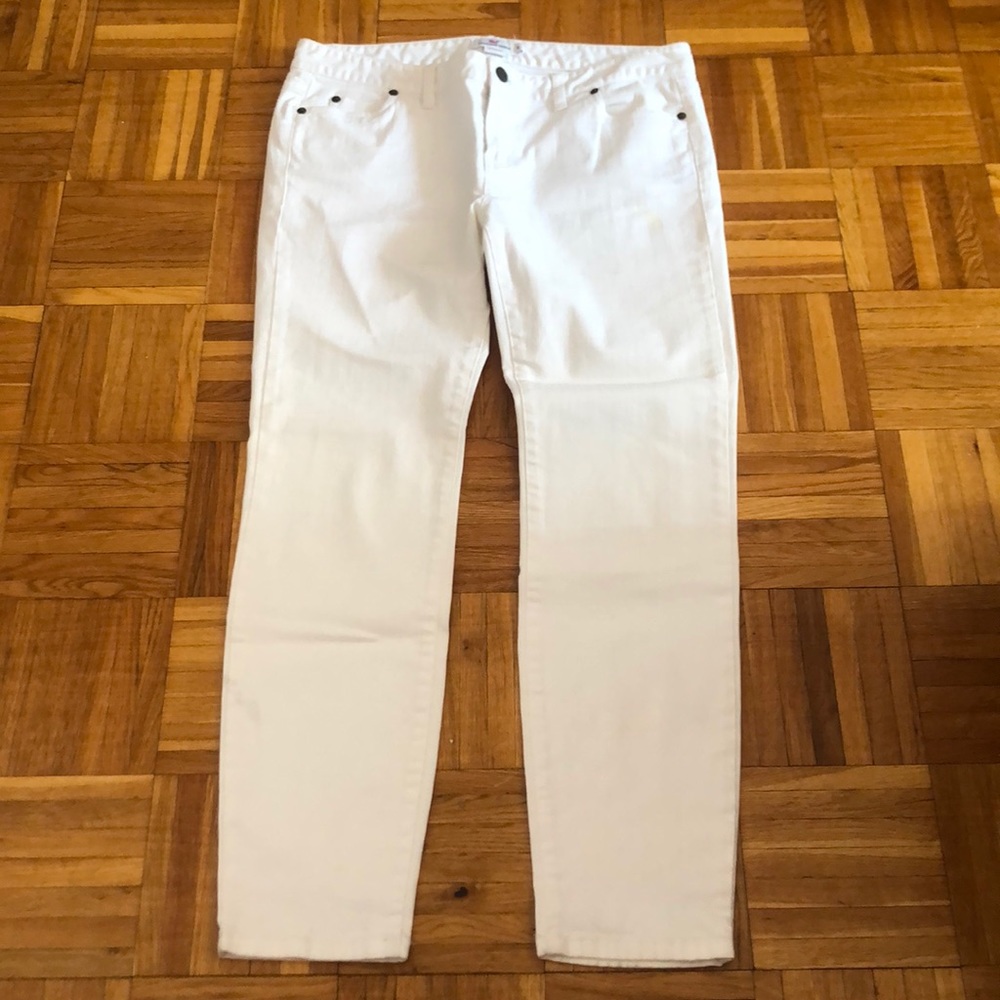 White denim from Vineyard Vines.  Great shape.